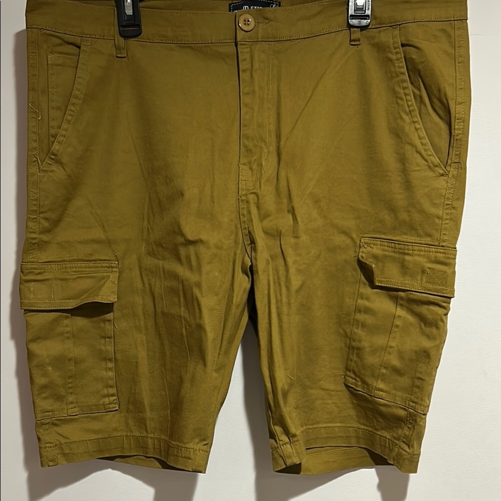 Wicked Stitch Men's Mustard Yellow Cargo Shorts 38 EUC